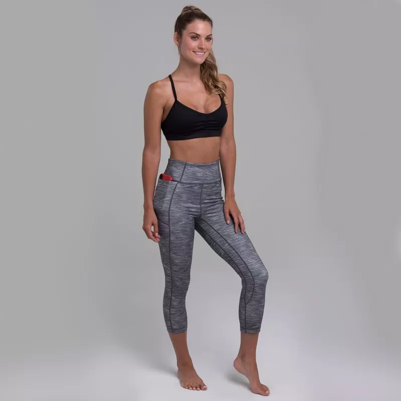 Zero Restriction Women’s Bae Capri Legging Stingray